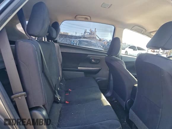 ✅ 2015 Toyota Prius Three • VIN: JTDZN3EU0FJ019415 • Лот: 94924185. Опубликован ранее на Copart с пробегом 212 907 миль. Бесплатный доступ к архиву аукционных продаж из США и подробный отчёт об истории автомобиля на DreamBid. Изображение 10.