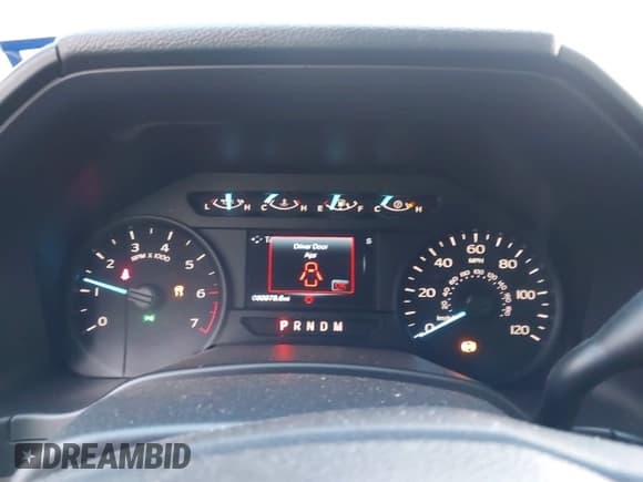 ✅ 2018 Ford F-150 XL • VIN: 1FTEW1CP2JFA05587 • Lot: 43235830. Listed on IAAI with 50,978 mi. Free auction sales archive from the USA and detailed vehicle history report at DreamBid. Image 7.