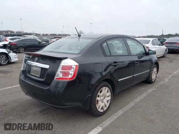 ✅ 2011 Nissan Sentra SR • VIN: 3N1AB6AP4BL622333 • Lot: 43878691. Listed on IAAI with 148,311 mi. Free auction sales archive from the USA and detailed vehicle history report at DreamBid. Image 4.