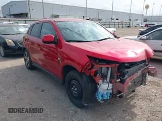 2024 Mitsubishi Outlander S z VIN JA4ARUAU9RU008875, wystawiony jako IAAI lot #42882908 z przebiegiem 28 082 mil mil oraz . Historia ofert i sprzedaży dostępna na DreamBid. Obrazek 1.