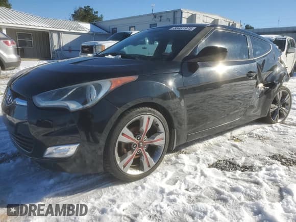✅ 2013 Hyundai Veloster w/Black Int • VIN: KMHTC6AD6DU173704 • Lot: 88481975. Listed on Copart with 109,496 mi. Free auction sales archive from the USA and detailed vehicle history report at DreamBid. Image 1.