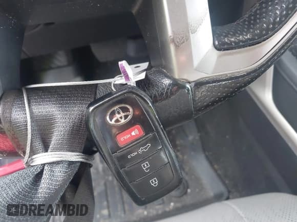 ✅ 2022 Toyota Tundra Limited • VIN: 5TFJA5AB1NX010095 • Lot: 43626865. Listed on IAAI with 37,361 mi. Free auction sales archive from the USA and detailed vehicle history report at DreamBid. Image 11.