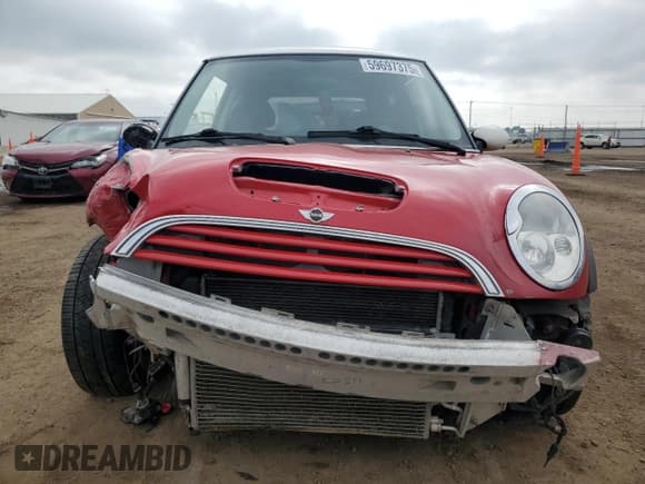 ✅ 2004 MINI Hardtop S • VIN: WMWRE33444TD84426 • Lot: 59697375. Listed on Copart with 87,662 mi. Free auction sales archive from the USA and detailed vehicle history report at DreamBid. Image 5.