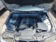 ✅ 2005 BMW 3 Series 325i • VIN: WBAEV33485KW17615 • Lot: 42651094. Listed on IAAI with 165,422 mi. Free auction sales archive from the USA and detailed vehicle history report at DreamBid. Image 10.