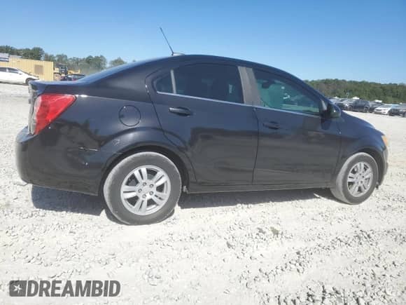 ✅ 2016 Chevrolet Sonic LT • VIN: 1G1JC5SH3G4153253 • Лот: 76940704. Размещён на Copart с пробегом 164 515 миль миль. Получите бесплатный доступ к архиву аукционных продаж из США и посмотрите подробный отчёт об истории автомобиля на DreamBid. Изображение 3.