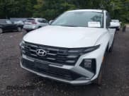 ✅ 2025 Hyundai Tucson SE • VIN: 5NMJACDE2SH485785 • Lot: 43303199. Wystawiony na IAAI z przebiegiem 3 975 mil. Bezpłatny archiwum sprzedaży aukcyjnych z USA i szczegółowy raport historii pojazdu na DreamBid. Zdjęcie 12.