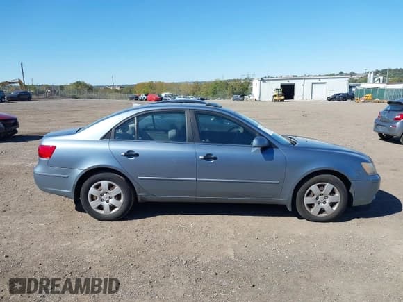 ✅ 2010 Hyundai Sonata GLS • VIN: 5NPET4AC6AH604850 • Lot: 43419907. Listed on IAAI with 213,464 mi. Free auction sales archive from the USA and detailed vehicle history report at DreamBid. Image 13.
