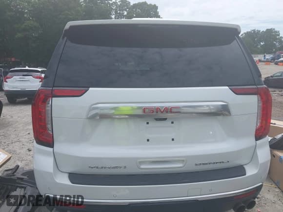✅ 2021 GMC Yukon XL Denali • VIN: 1GKS2JKL9MR421673 • Lot: 42600607. Listed on IAAI with Not provided. Free auction sales archive from the USA and detailed vehicle history report at DreamBid. Image 17.