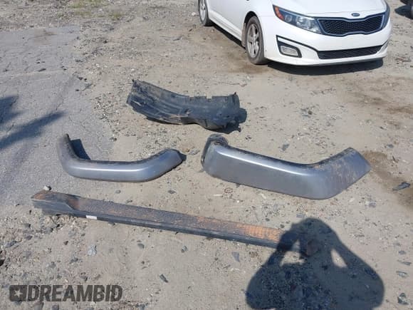 ✅ 2020 Jeep Wrangler Unlimited Sahara • VIN: 1C4HJXENXLW135615 • Lot: 42611859. Wystawiony na IAAI z przebiegiem 85 452 mil. Bezpłatny archiwum sprzedaży aukcyjnych z USA i szczegółowy raport historii pojazdu na DreamBid. Zdjęcie 12.