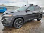✅ 2016 Jeep Cherokee Latitude • VIN: 1C4PJMCB4GW122691 • Лот: 91219085. Опубликован ранее на Copart с пробегом 137 458 миль. Бесплатный доступ к архиву аукционных продаж из США и подробный отчёт об истории автомобиля на DreamBid. Изображение 1.