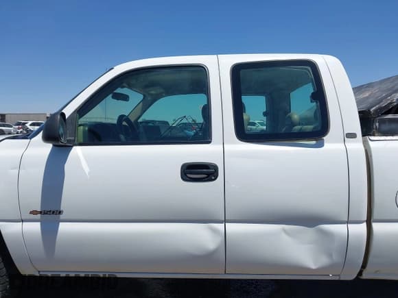 ✅ 2001 Chevrolet Silverado 1500 LS • VIN: 1GCEK19T21E118395 • Лот: 42276925. Опубликован ранее на IAAI с пробегом 220 451 миль. Бесплатный доступ к архиву аукционных продаж из США и подробный отчёт об истории автомобиля на DreamBid. Изображение 14.