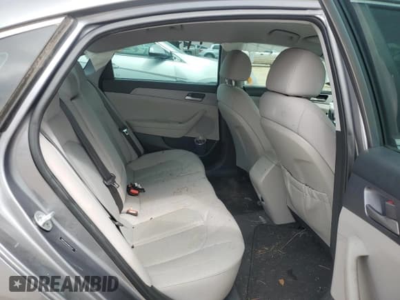 ✅ 2018 Hyundai Sonata SE • VIN: 5NPE24AF0JH622337 • Лот: 83997565. Опубликован ранее на Copart с пробегом Не указан. Бесплатный доступ к архиву аукционных продаж из США и подробный отчёт об истории автомобиля на DreamBid. Изображение 10.