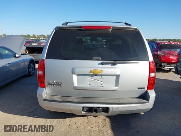 ✅ 2012 Chevrolet Tahoe LT • VIN: 1GNSCBE00CR254271 • Lot: 43485319. Wystawiony na IAAI z przebiegiem 271 202 mil. Bezpłatny archiwum sprzedaży aukcyjnych z USA i szczegółowy raport historii pojazdu na DreamBid. Zdjęcie 16.