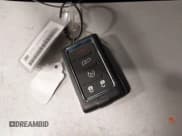 ✅ 2024 Jeep Wagoneer Series II • VIN: 1C4SJUBPXRS136693 • Lot: 41969268. Wystawiony na IAAI z przebiegiem 39 495 mil. Bezpłatny archiwum sprzedaży aukcyjnych z USA i szczegółowy raport historii pojazdu na DreamBid. Zdjęcie 11.