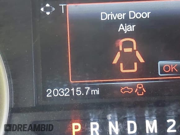 ✅ 2019 Ford F-250 XL • VIN: 1FT7W2B60KEE66463 • Lot: 43136932. Wystawiony na IAAI z przebiegiem 203 215 mil. Bezpłatny archiwum sprzedaży aukcyjnych z USA i szczegółowy raport historii pojazdu na DreamBid. Zdjęcie 14.