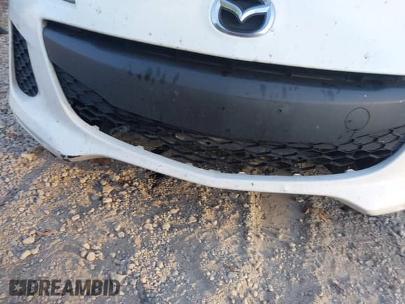 ✅ 2012 Mazda 3 i Sport • VIN: JM1BL1UG4C1551687 • Lot: 43390051. Wystawiony na IAAI z przebiegiem 139 705 mil. Bezpłatny archiwum sprzedaży aukcyjnych z USA i szczegółowy raport historii pojazdu na DreamBid. Zdjęcie 6.