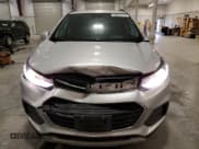 ✅ 2022 Chevrolet Trax LT • VIN: KL7CJPSM1NB525211 • Lot: 85825315. Listed on Copart with 77,332 mi. Free auction sales archive from the USA and detailed vehicle history report at DreamBid. Image 5.