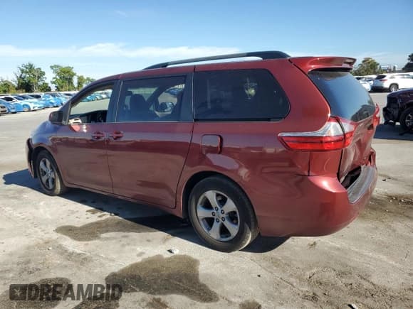 ✅ 2016 Toyota Sienna LE • VIN: 5TDKK3DCXGS708630 • Lot: 87405095. Listed on Copart with 82,368 mi. Free auction sales archive from the USA and detailed vehicle history report at DreamBid. Image 2.