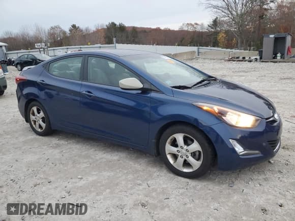 ✅ 2016 Hyundai Elantra SE • VIN: 5NPDH4AE3GH749352 • Lot: 90709205. Listed on Copart with 46,787 mi. Free auction sales archive from the USA and detailed vehicle history report at DreamBid. Image 4.