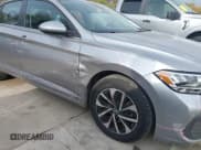 ✅ 2024 Volkswagen Jetta S • VIN: 3VW5M7BU2RM031180 • Лот: 43749361. Опубликован ранее на IAAI с пробегом 57 575 миль. Бесплатный доступ к архиву аукционных продаж из США и подробный отчёт об истории автомобиля на DreamBid. Изображение 6.