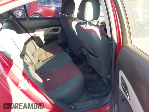 ✅ 2014 Chevrolet Cruze 1LT • VIN: 1G1PC5SB8E7306629 • Lot: 43700578. Listed on IAAI with 165,542 mi. Free auction sales archive from the USA and detailed vehicle history report at DreamBid. Image 8.