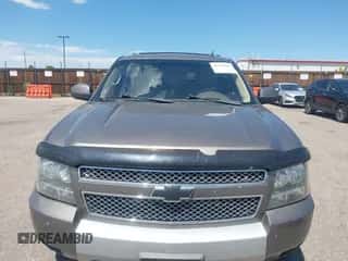 2012 Chevrolet Suburban LT z VIN 1GNSKJE72CR262365, wystawiony jako IAAI lot #42550644 z przebiegiem 159 459 mil mil oraz . Historia ofert i sprzedaży dostępna na DreamBid. Obrazek 6.