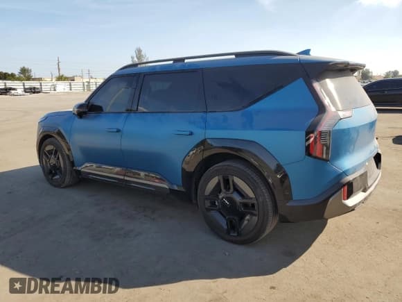 ✅ 2024 Kia EV9 GT-Line • VIN: KNDAEFS5XR6026097 • Лот: 42690075. Опубликован ранее на Copart с пробегом 9 209 миль. Бесплатный доступ к архиву аукционных продаж из США и подробный отчёт об истории автомобиля на DreamBid. Изображение 2.