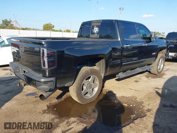 ✅ 2015 Chevrolet Silverado 2500HD LTZ • VIN: 1GC1KWE87FF601153 • Лот: 43541375. Опубликован ранее на IAAI с пробегом 254 387 миль. Бесплатный доступ к архиву аукционных продаж из США и подробный отчёт об истории автомобиля на DreamBid. Изображение 4.