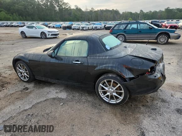 ✅ 2011 Mazda MX-5 Miata Grand Touring • VIN: JM1NC2PF6B0216991 • Lot: 64198785. Wystawiony na Copart z przebiegiem 62 148 mil. Bezpłatny archiwum sprzedaży aukcyjnych z USA i szczegółowy raport historii pojazdu na DreamBid. Zdjęcie 2.