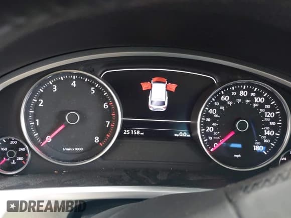 ✅ 2016 Volkswagen Touareg Lux • VIN: WVGEF9BP5GD002473 • Лот: 43312254. Опубликован ранее на IAAI с пробегом 25 158 миль. Бесплатный доступ к архиву аукционных продаж из США и подробный отчёт об истории автомобиля на DreamBid. Изображение 7.