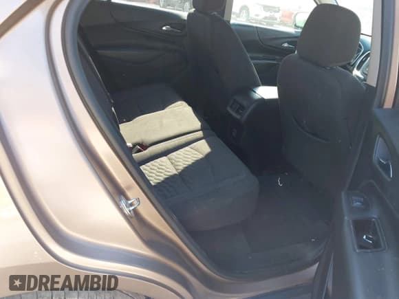 ✅ 2019 Chevrolet Equinox LT • VIN: 2GNAXKEV0K6132211 • Lot: 43417062. Listed on IAAI with 245,527 mi. Free auction sales archive from the USA and detailed vehicle history report at DreamBid. Image 8.