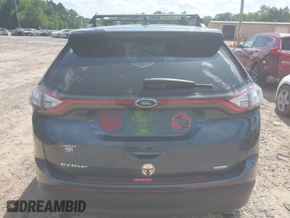 ✅ 2018 Ford Edge SE • VIN: 2FMPK3G92JBC45862 • Lot: 42549942. Wystawiony na IAAI z przebiegiem 160 037 mil. Bezpłatny archiwum sprzedaży aukcyjnych z USA i szczegółowy raport historii pojazdu na DreamBid. Zdjęcie 16.