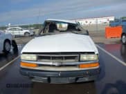 ✅ 2003 Chevrolet S-10 LS • VIN: 1GCCS19X538244231 • Лот: 43365375. Опубликован ранее на IAAI с пробегом 242 501 миль. Бесплатный доступ к архиву аукционных продаж из США и подробный отчёт об истории автомобиля на DreamBid. Изображение 6.