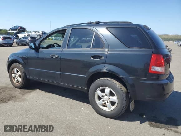 ✅ 2006 Kia Sorento LX • VIN: KNDJC733965645073 • Lot: 71491015. Wystawiony na Copart z przebiegiem 175 975 mil. Bezpłatny archiwum sprzedaży aukcyjnych z USA i szczegółowy raport historii pojazdu na DreamBid. Zdjęcie 2.