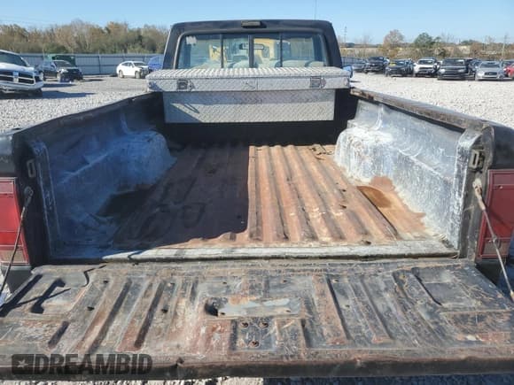 ✅ 1990 Ford Ranger Splash • VIN: 1FTCR10A7LUB27763 • Lot: 81558544. Listed on Copart with 2,221 mi. Free auction sales archive from the USA and detailed vehicle history report at DreamBid. Image 10.