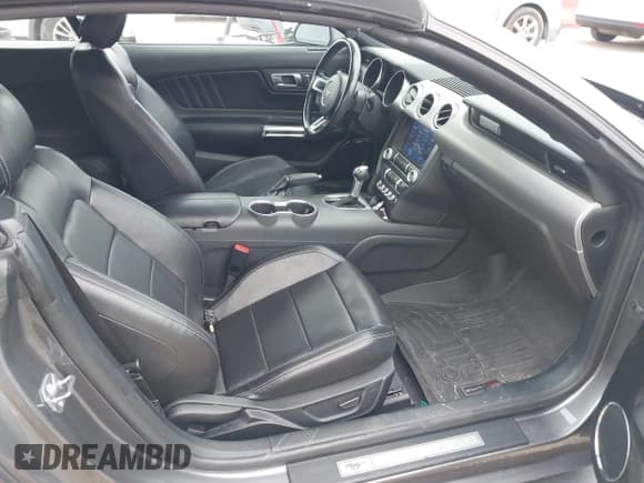 ✅ 2021 Ford Mustang EcoBoost • VIN: 1FATP8UH3M5130277 • Lot: 42016811. Wystawiony na IAAI z przebiegiem 94 310 mil. Bezpłatny archiwum sprzedaży aukcyjnych z USA i szczegółowy raport historii pojazdu na DreamBid. Zdjęcie 5.