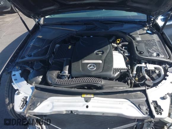 ✅ 2016 Mercedes-Benz C 300 • VIN: 55SWF4JB5GU111976 • Lot: 42345740. Wystawiony na IAAI z przebiegiem 46 427 mil. Bezpłatny archiwum sprzedaży aukcyjnych z USA i szczegółowy raport historii pojazdu na DreamBid. Zdjęcie 10.