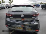 ✅ 2020 Mazda 3 • VIN: JM1BPALMXL1172723 • Лот: 93529075. Опубликован ранее на Copart с пробегом 52 555 миль. Бесплатный доступ к архиву аукционных продаж из США и подробный отчёт об истории автомобиля на DreamBid. Изображение 6.
