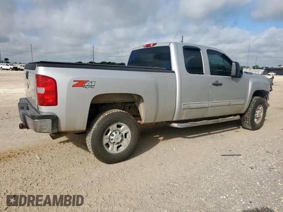 ✅ 2010 Chevrolet Silverado 2500HD LT • VIN: 1GC5KXBG7AZ186023 • Лот: 62691435. Опубликован ранее на Copart с пробегом 109 545 миль. Бесплатный доступ к архиву аукционных продаж из США и подробный отчёт об истории автомобиля на DreamBid. Изображение 3.