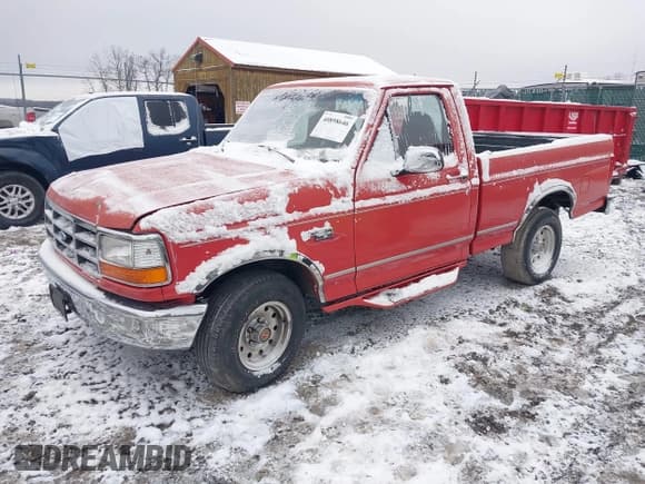 ✅ 1993 Ford F-150 • VIN: 1FTDF15Y2PNA23586 • Лот: 40898646. Опубликован ранее на IAAI с пробегом Не указан. Бесплатный доступ к архиву аукционных продаж из США и подробный отчёт об истории автомобиля на DreamBid. Изображение 2.