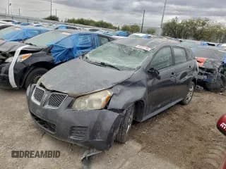 ✅ 2009 Pontiac Vibe 1SB • VIN: 5Y2SP67099Z434939 • Lot: 84530795. Wystawiony na Copart z przebiegiem Nie podano. Bezpłatny archiwum sprzedaży aukcyjnych z USA i szczegółowy raport historii pojazdu na DreamBid. Zdjęcie 1.