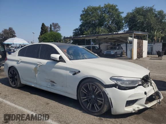✅ 2019 BMW M5 • VIN: WBSJF0C53KB284878 • Lot: 59773965. Wystawiony na Copart z przebiegiem Nie podano. Bezpłatny archiwum sprzedaży aukcyjnych z USA i szczegółowy raport historii pojazdu na DreamBid. Zdjęcie 4.