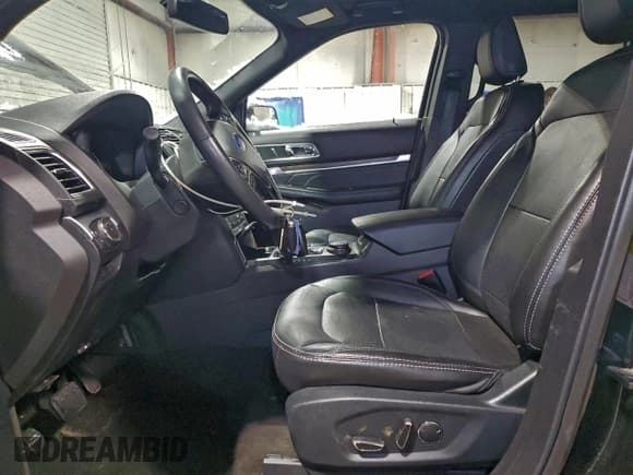 ✅ 2018 Ford Explorer Limited • VIN: 1FM5K8F80JGB62159 • Lot: 95653485. Wystawiony na Copart z przebiegiem 107 609 mil. Bezpłatny archiwum sprzedaży aukcyjnych z USA i szczegółowy raport historii pojazdu na DreamBid. Zdjęcie 7.