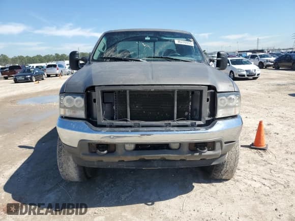 ✅ 2002 Ford F-250 XL • VIN: 1FTNW20F02EB69087 • Лот: 46276955. Опубликован ранее на Copart с пробегом 237 582 миль. Бесплатный доступ к архиву аукционных продаж из США и подробный отчёт об истории автомобиля на DreamBid. Изображение 5.