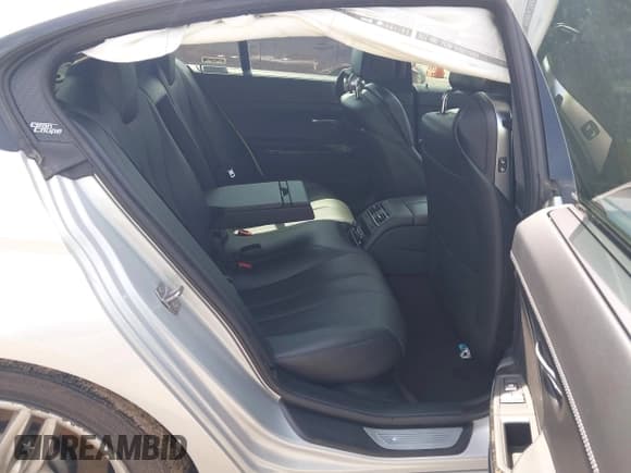 ✅ 2014 BMW 6 Series 650i xDrive • VIN: WBA6B4C56ED098967 • Lot: 42567773. Wystawiony na IAAI z przebiegiem 44 760 mil. Bezpłatny archiwum sprzedaży aukcyjnych z USA i szczegółowy raport historii pojazdu na DreamBid. Zdjęcie 8.