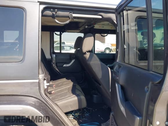 ✅ 2017 Jeep Wrangler Unlimited Sahara • VIN: 1C4BJWEG8HL599349 • Lot: 43383238. Listed on IAAI with 114,754 mi. Free auction sales archive from the USA and detailed vehicle history report at DreamBid. Image 8.