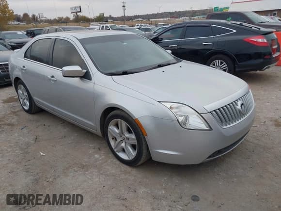 ✅ 2010 Mercury Milan • VIN: 3MEHM0HA1AR630467 • Lot: 43716801. Listed on IAAI with 192,186 mi. Free auction sales archive from the USA and detailed vehicle history report at DreamBid. Image 1.