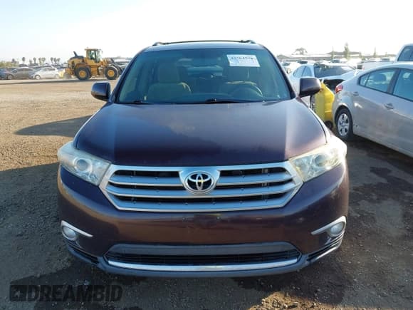 ✅ 2012 Toyota Highlander SE • VIN: 5TDZK3EHXCS079065 • Lot: 43564576. Wystawiony na IAAI z przebiegiem 391 225 mil. Bezpłatny archiwum sprzedaży aukcyjnych z USA i szczegółowy raport historii pojazdu na DreamBid. Zdjęcie 12.