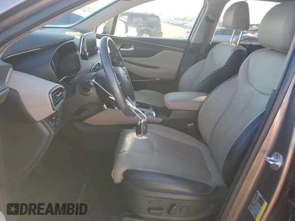 ✅ 2019 Hyundai Santa Fe Limited • VIN: 5NMS53AA8KH060159 • Lot: 73113563. Wystawiony na Copart z przebiegiem 56 771 mil. Bezpłatny archiwum sprzedaży aukcyjnych z USA i szczegółowy raport historii pojazdu na DreamBid. Zdjęcie 7.