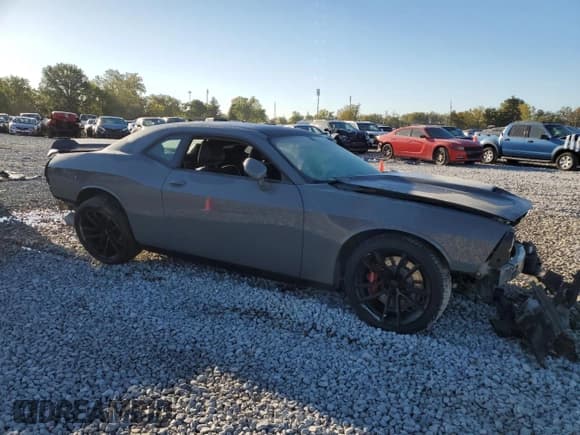 ✅ 2018 Dodge Challenger R/T Scat Pack • VIN: 2C3CDZFJ7JH288560 • Лот: 73670684. Опубликован ранее на Copart с пробегом 81 037 миль. Бесплатный доступ к архиву аукционных продаж из США и подробный отчёт об истории автомобиля на DreamBid. Изображение 4.